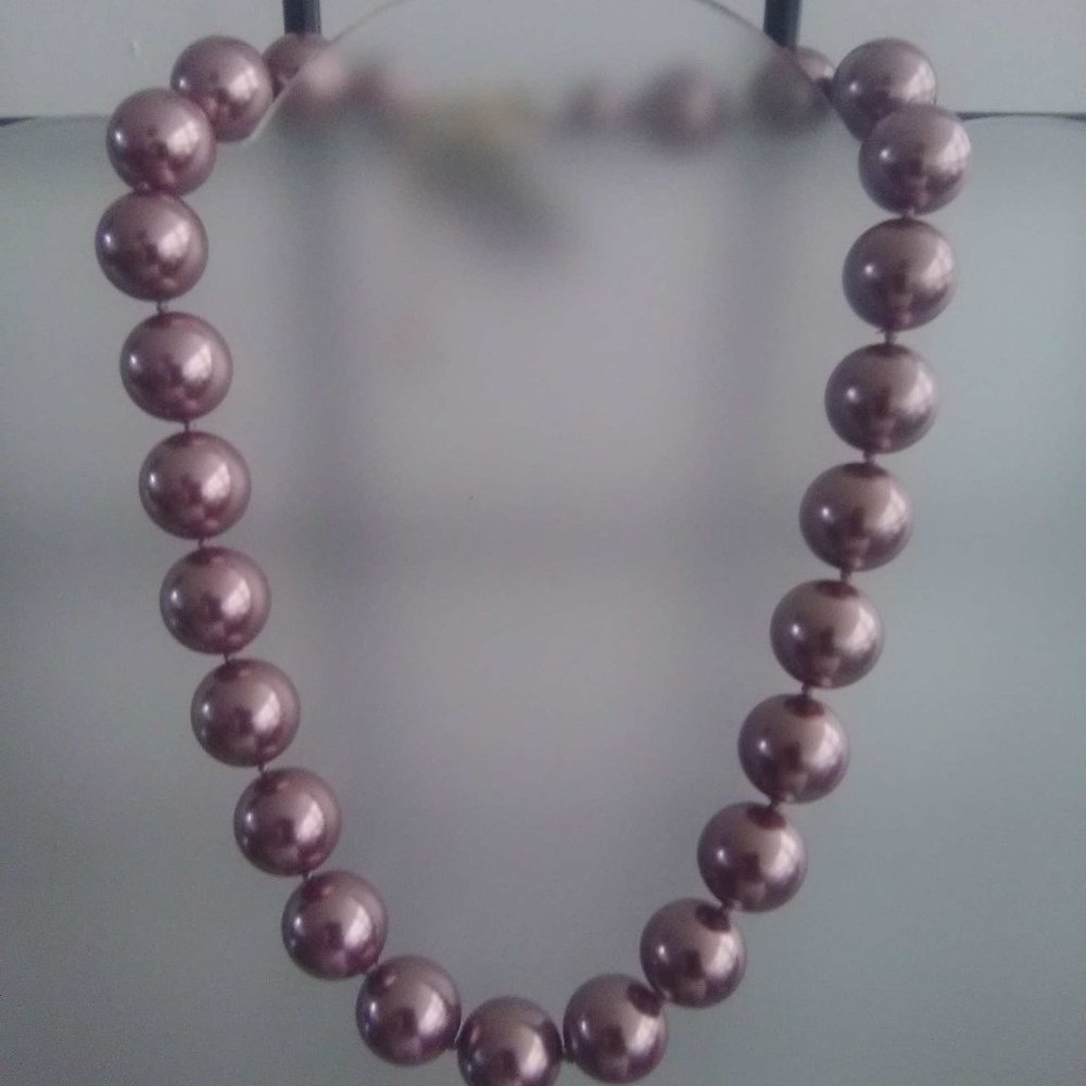 Gold - mauve Pearl colored Necklace